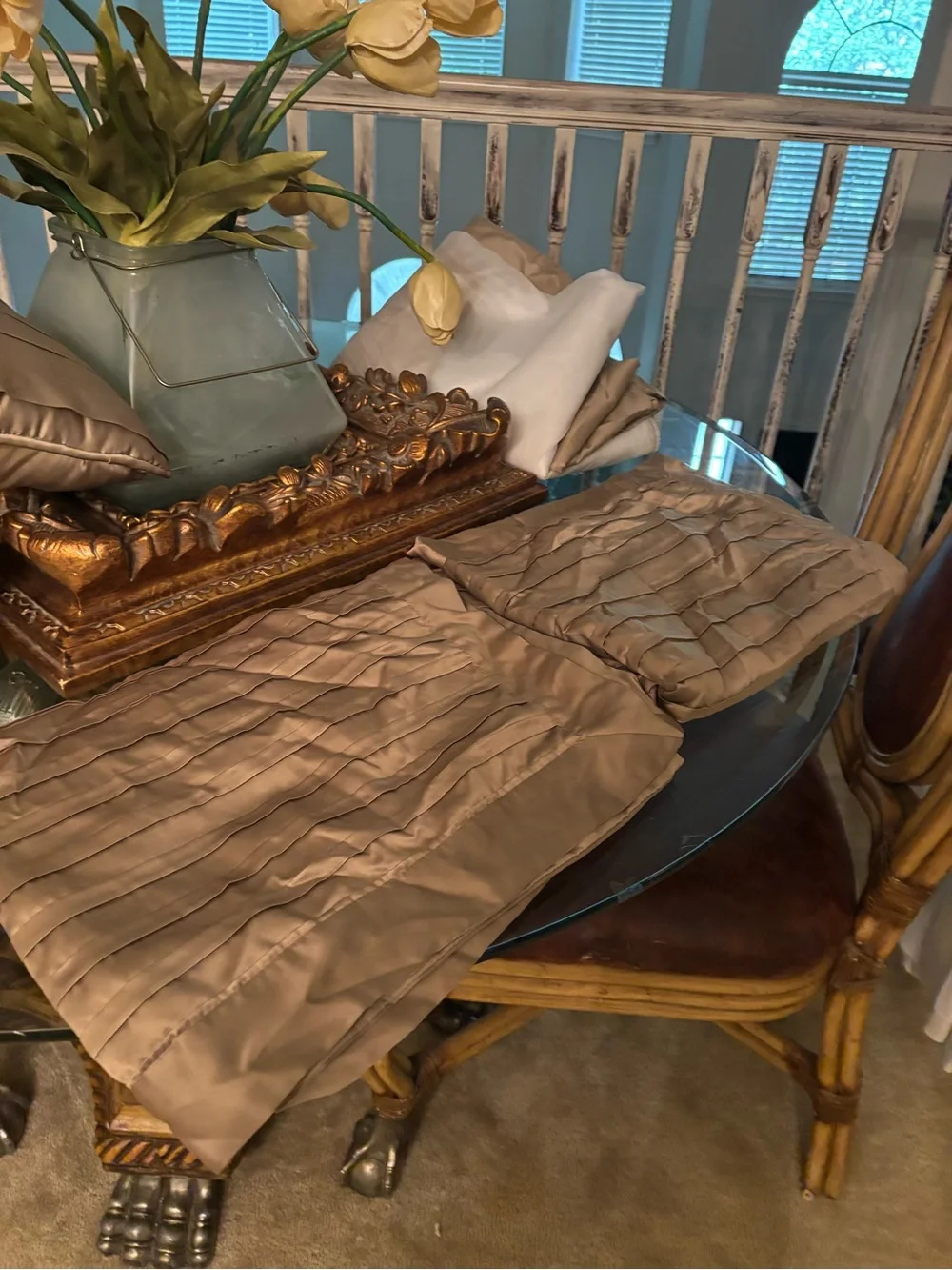 Queen comforter set